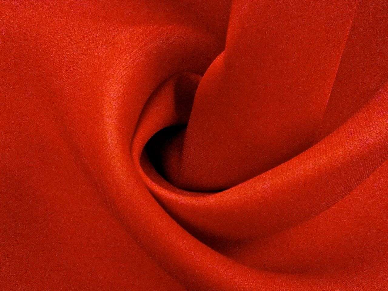 Pure Silk Couture Gazar0