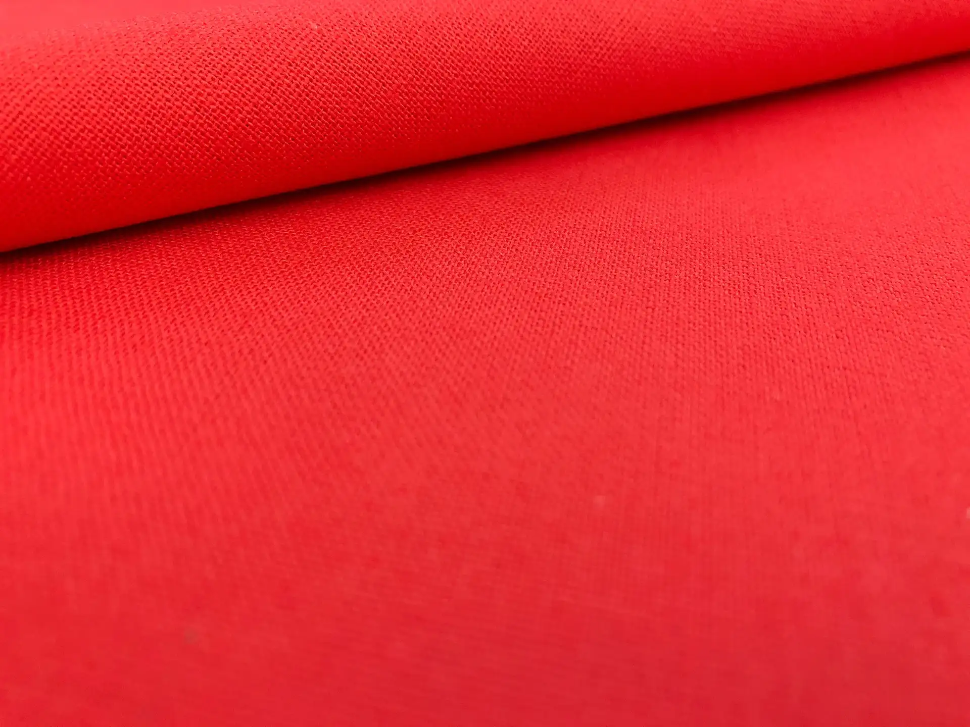 Linen Cotton Blend in Ruby0