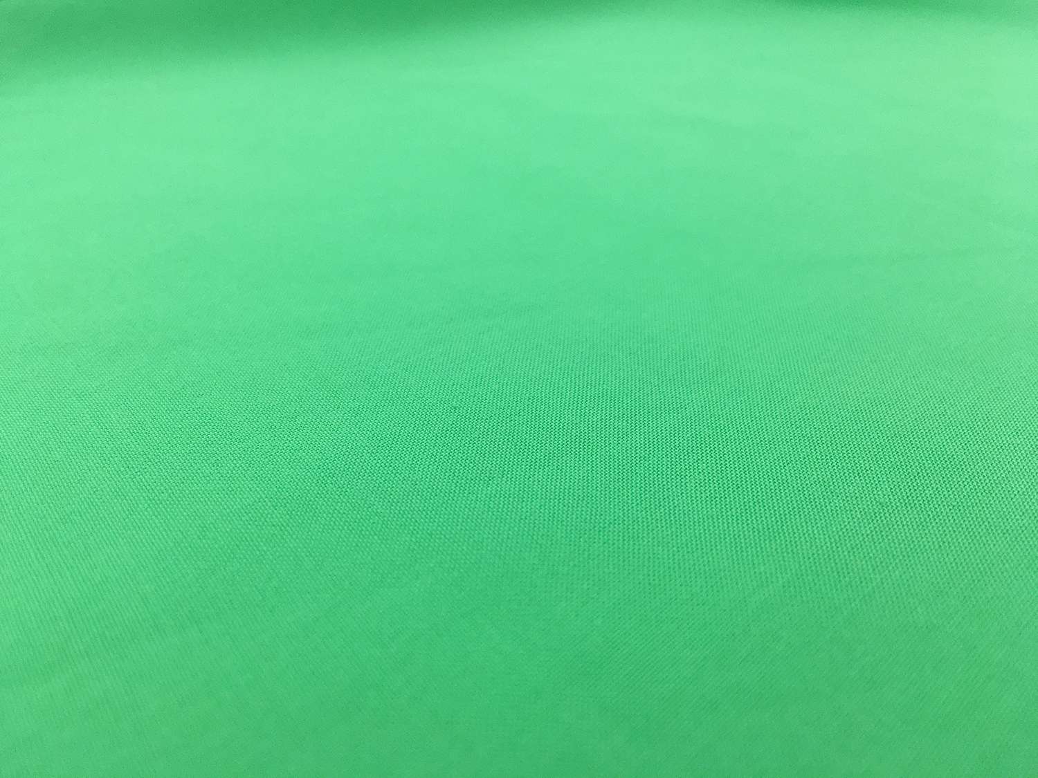 Viscose Batiste in Kelly Green0
