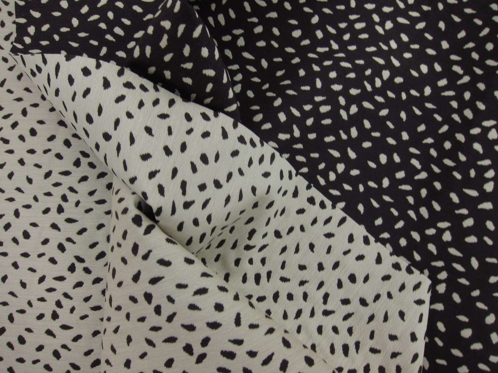 Doubleface Cotton and Lycra Blend Jacquard1