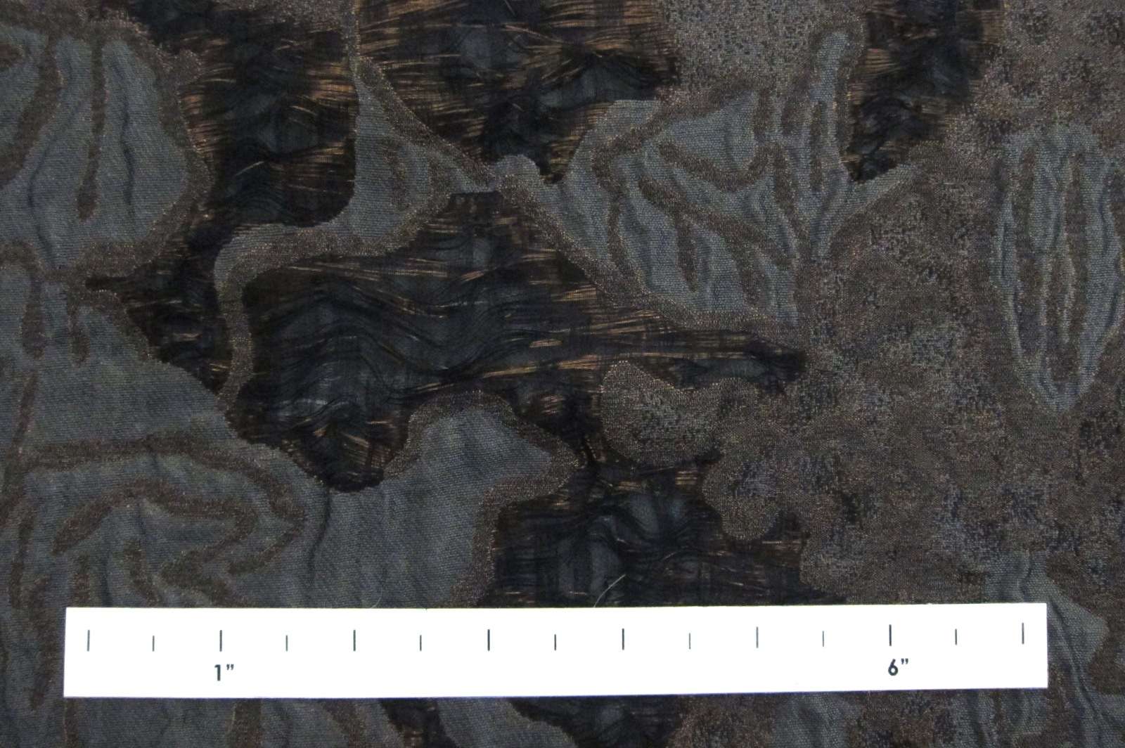 Silk Blend Metallic Cloqué1