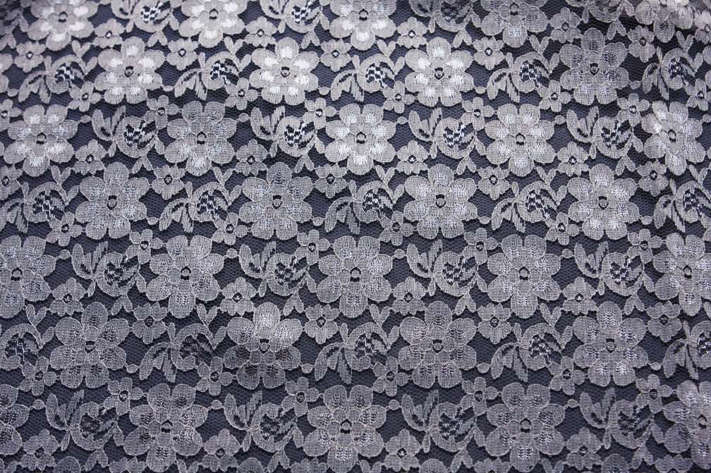 Chantilly Lace0