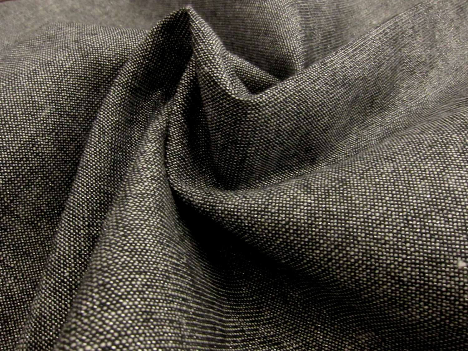 Linen Cotton Blend Chambray 1