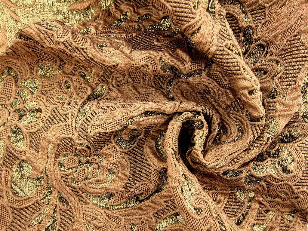 Metallic Cloque2