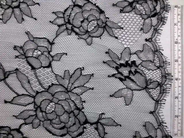 Chantilly Lace0