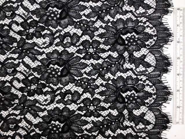 Lurex Chantilly Lace0