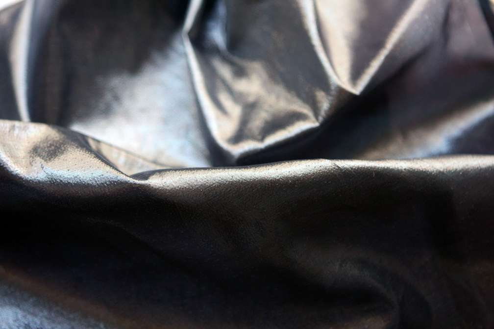 Tissue Lamé in Black1