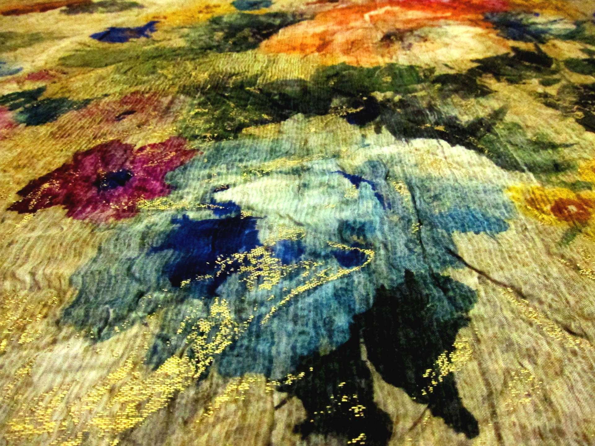 Metallic Silk Blend Cloqué2