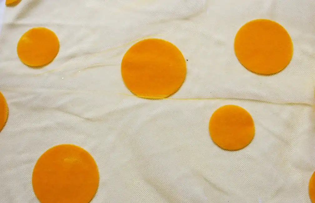 Flocked Dots on Illusion