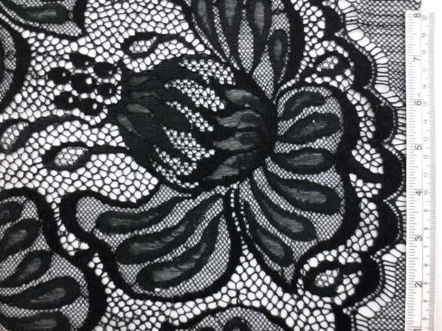Chantilly Lace0