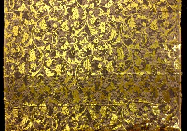 Metallic Chantilly Lace3