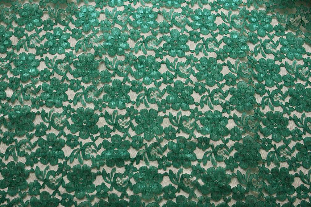 Chantilly Lace0
