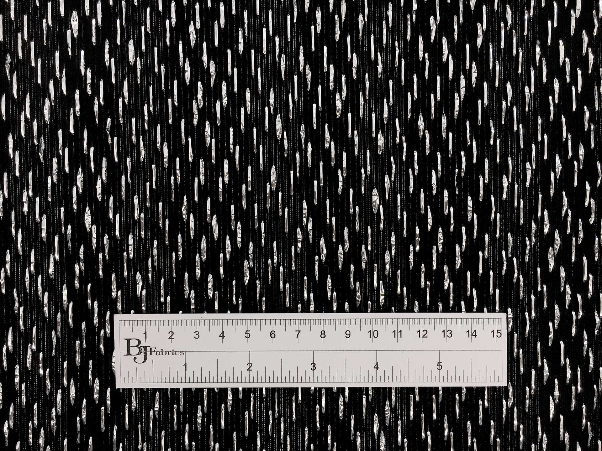 Metallic Raffia in Silver