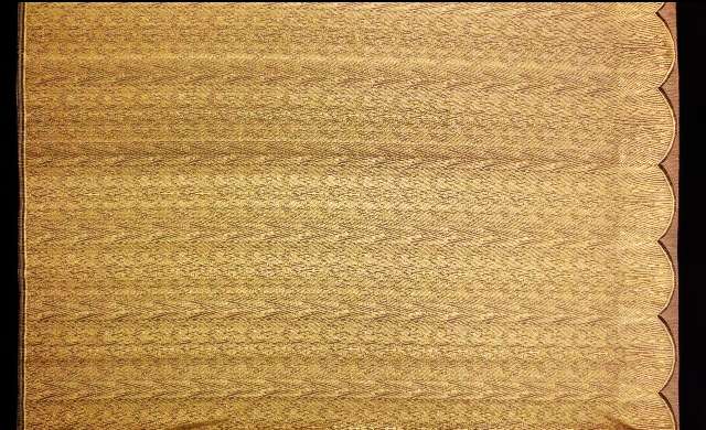 Single scallop gold metallic French Chantilly Lace