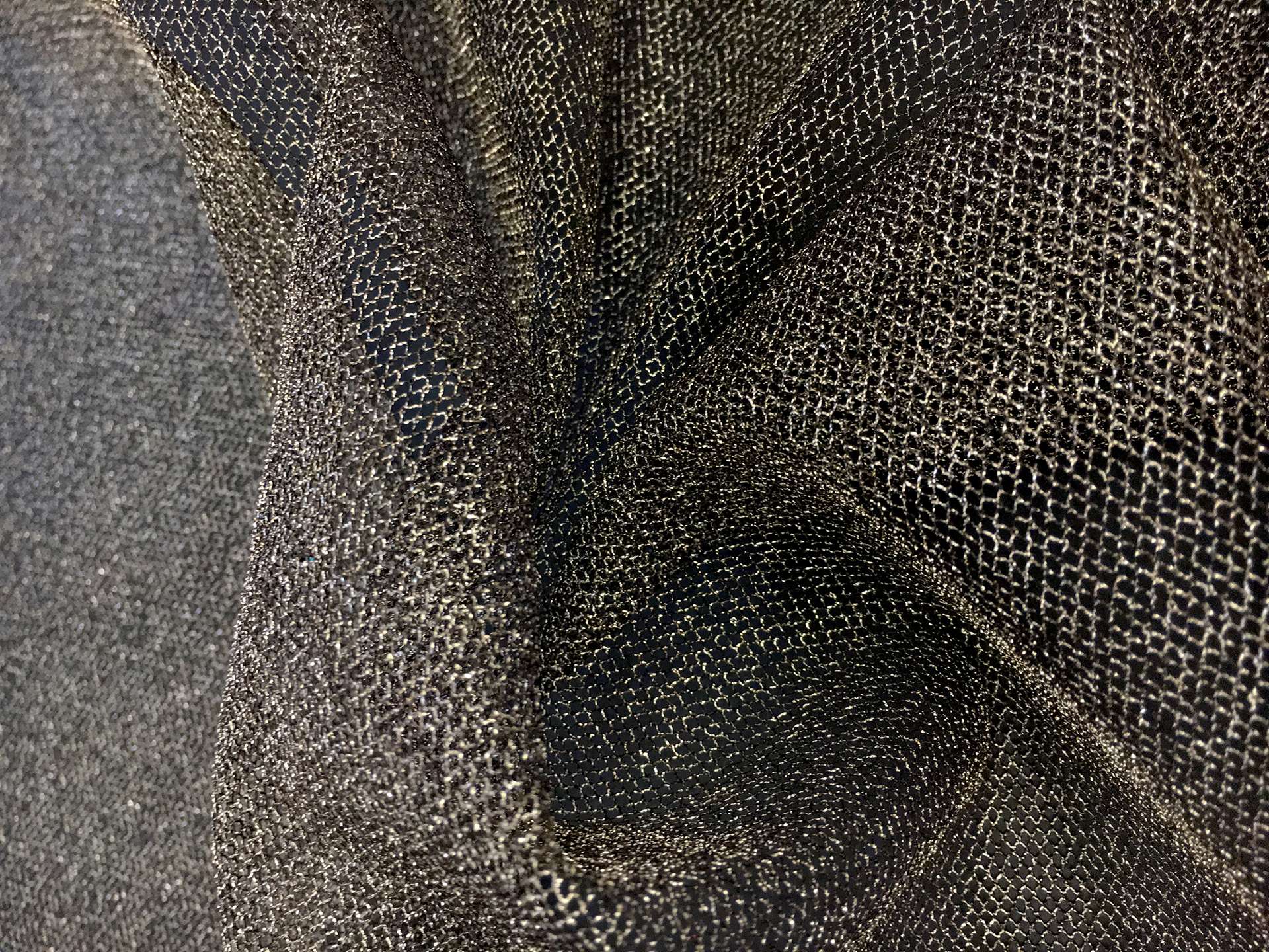 Metallic Illusion in Black and Silver