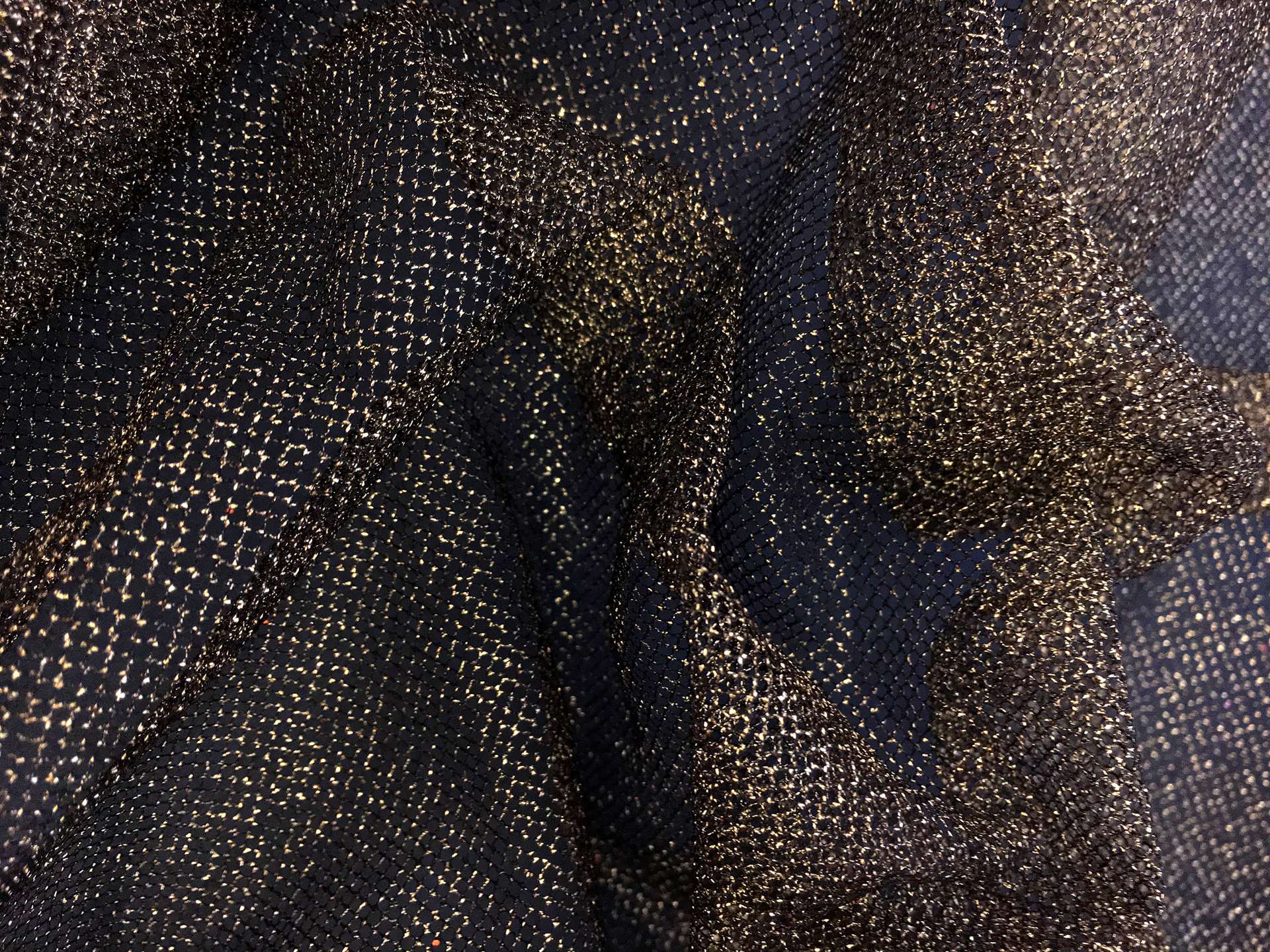 Metallic Illusion in Black and Light Gold