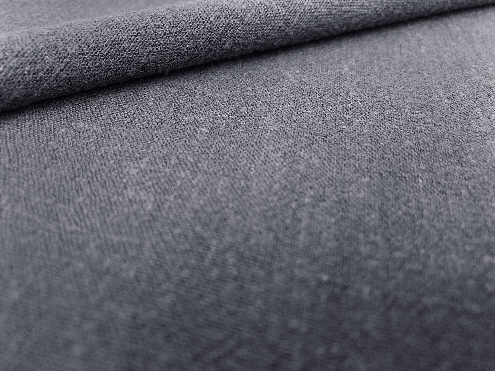 Sustainable Viscose Linen Blend Noil in Charcoal