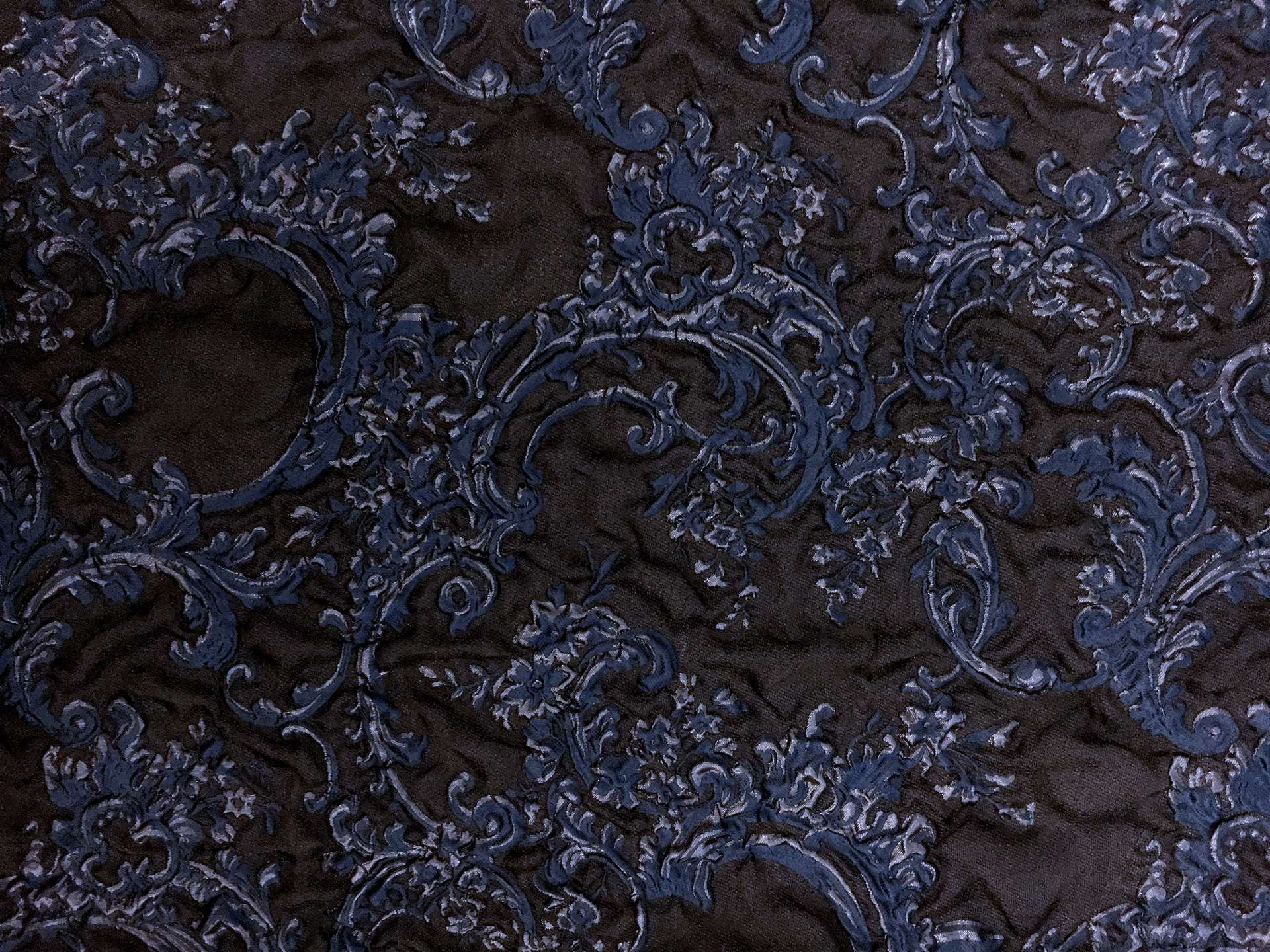 Silk and Polyester Blend Metallic Organza Cloqué