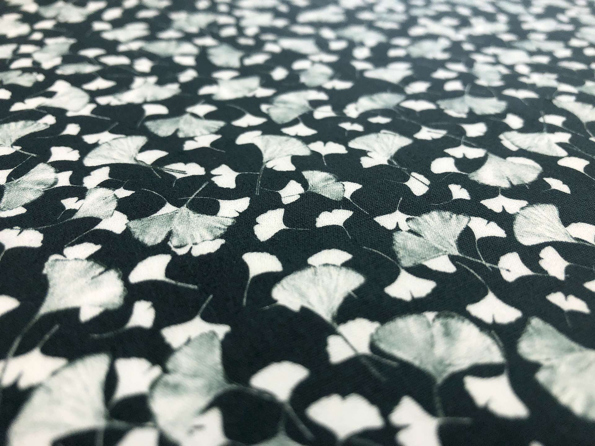 Cotton Broadcloth With Sweet Peas Floral Print
