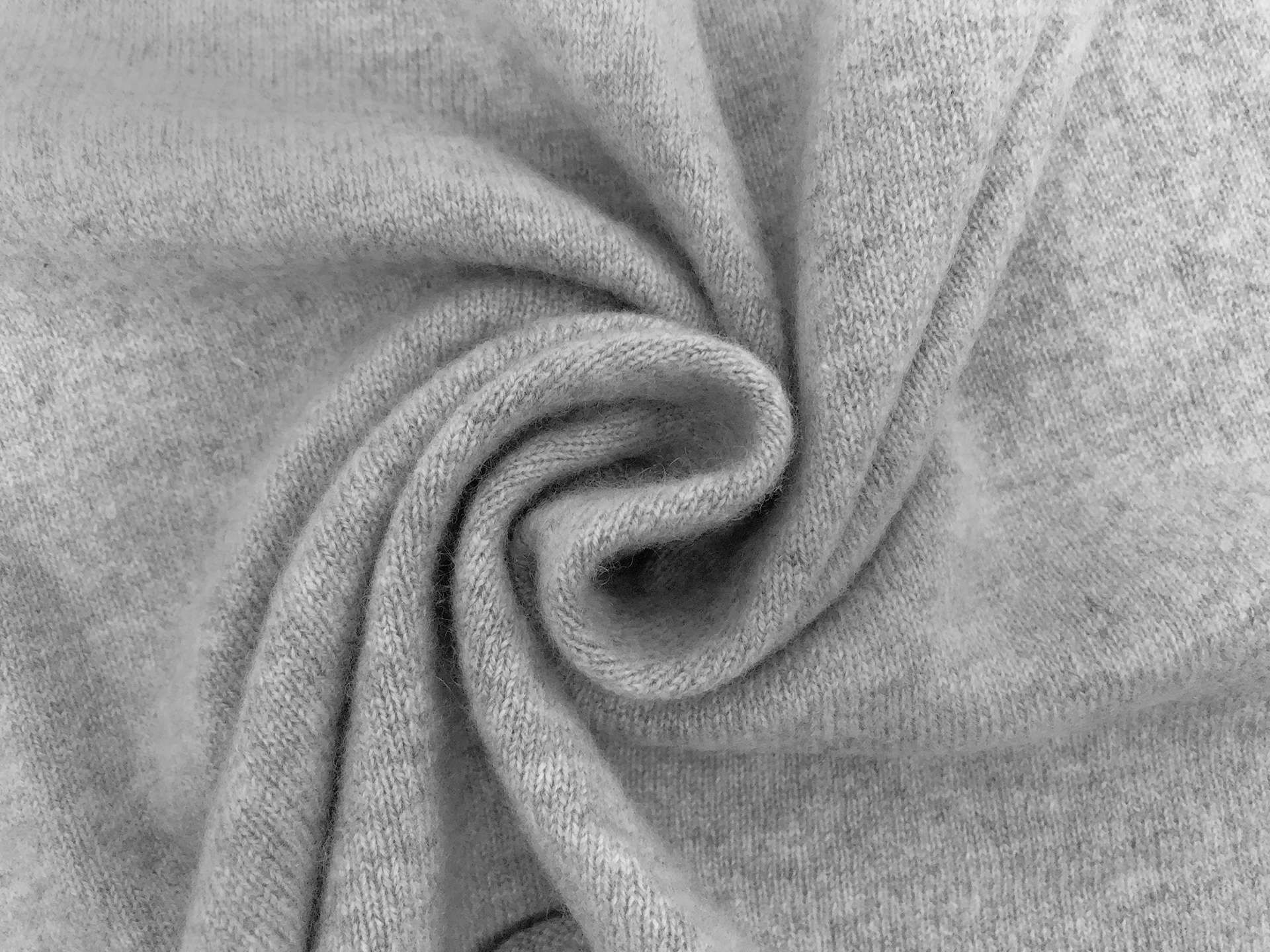 Cashmere Knit in Shark Grey
