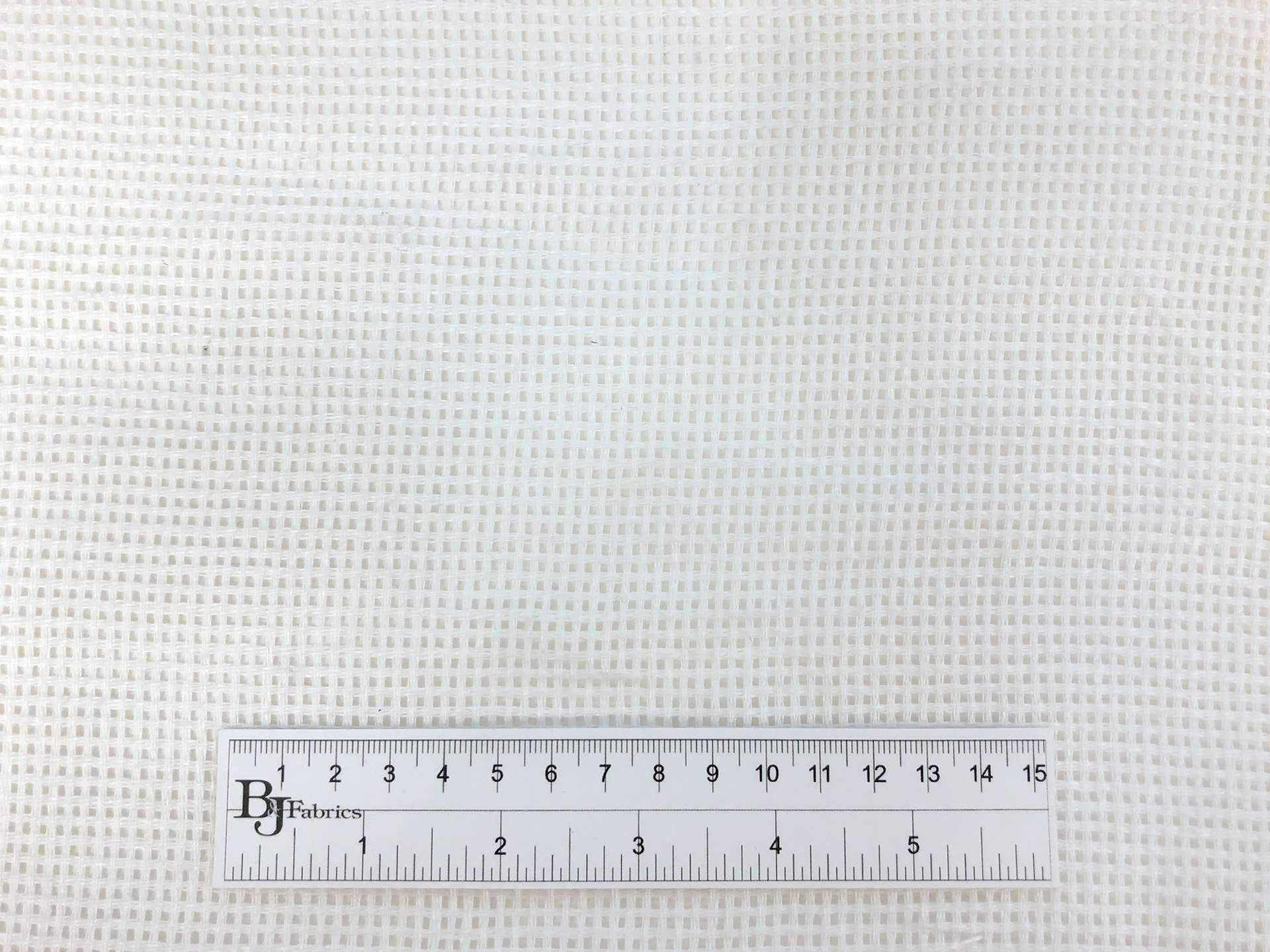 Linen Mesh in White