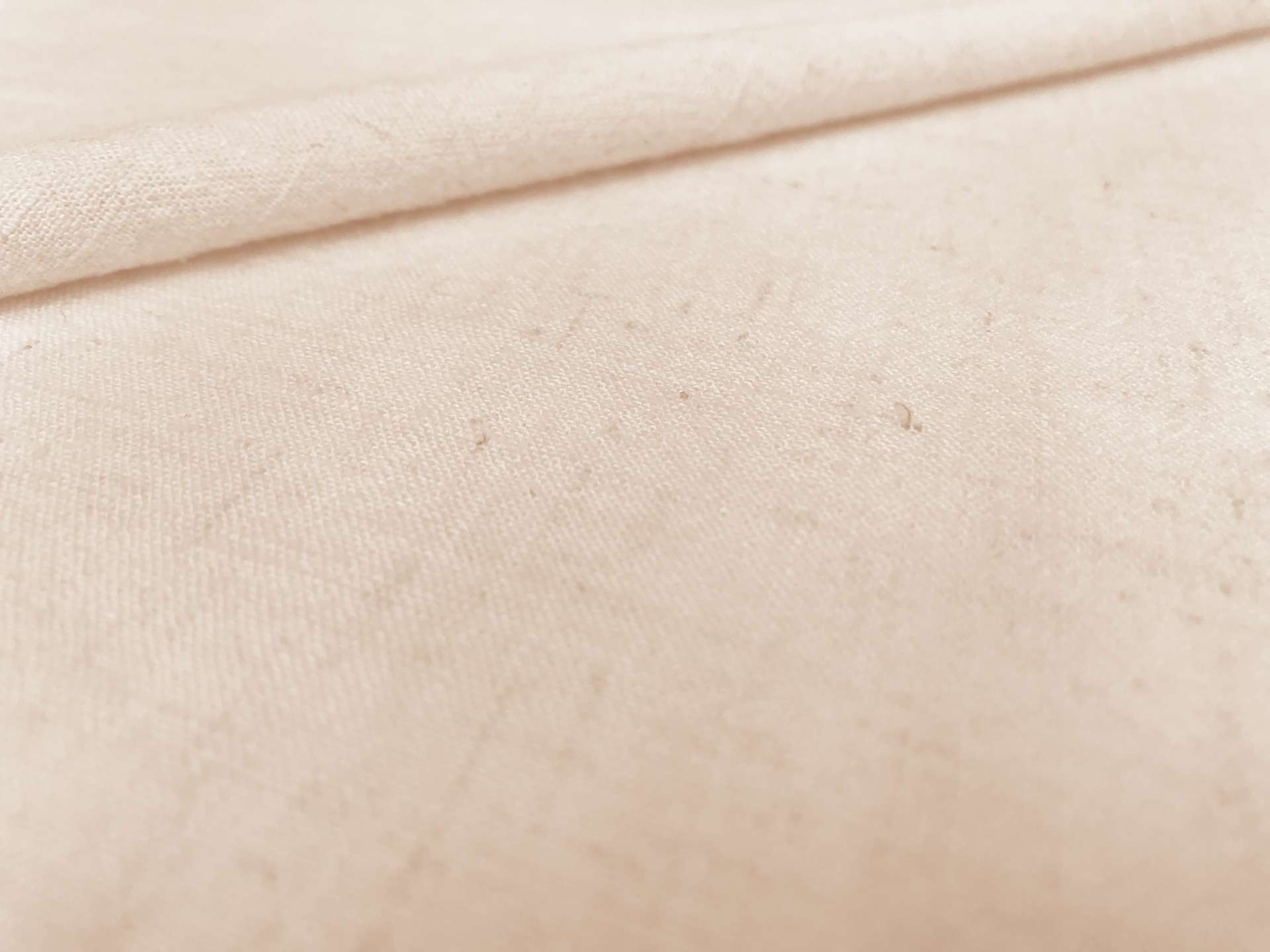Sustainable Viscose Linen Blend Noil in Off White
