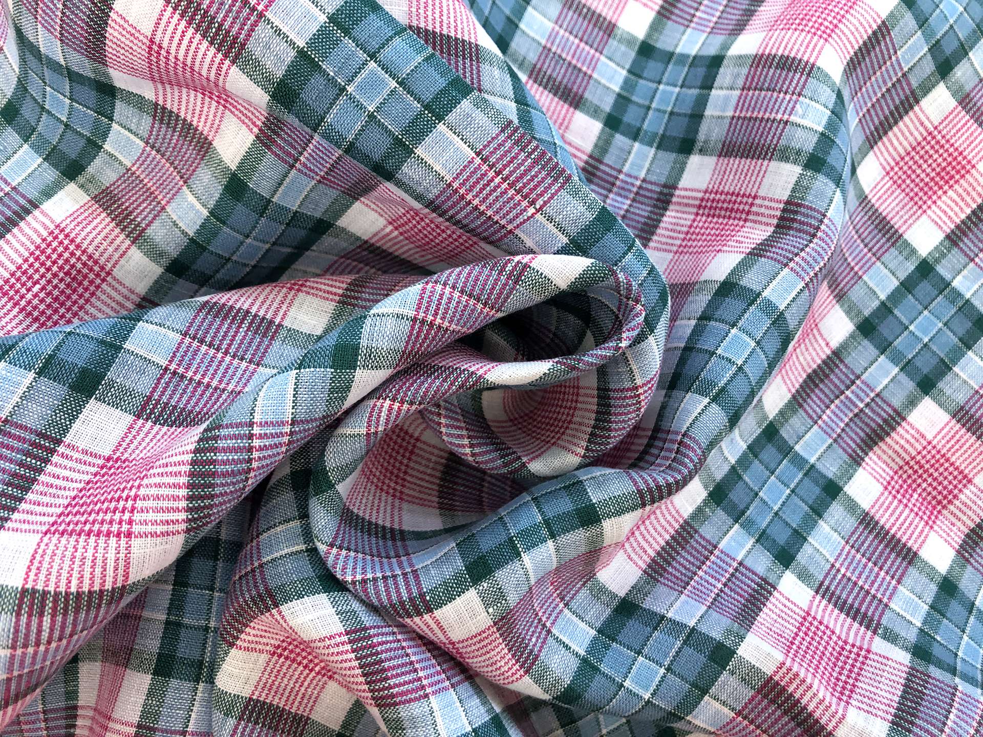 Italian Linen Plaid in Pink and Green