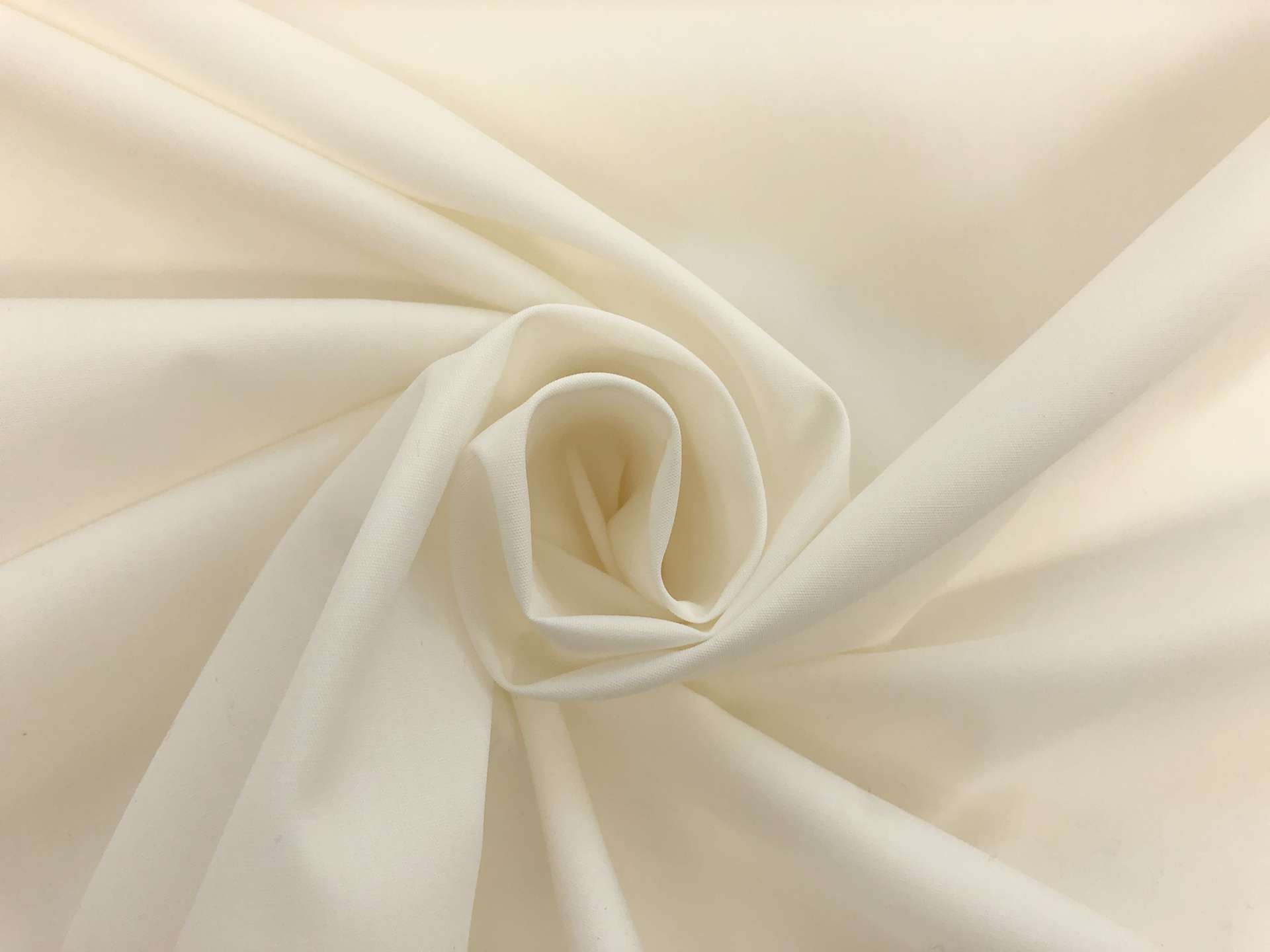Poly Cotton Broadcloth in Rice