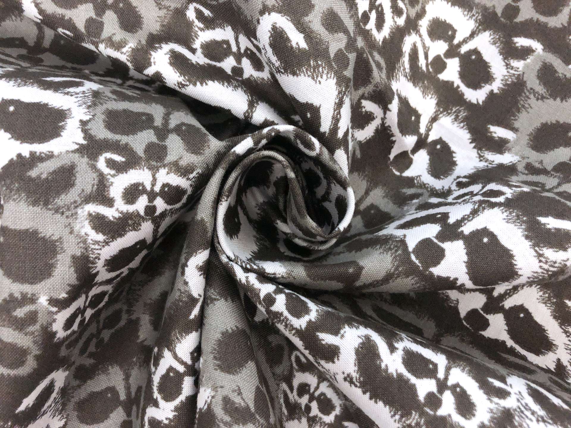 Cotton Broadcloth Racoons Print