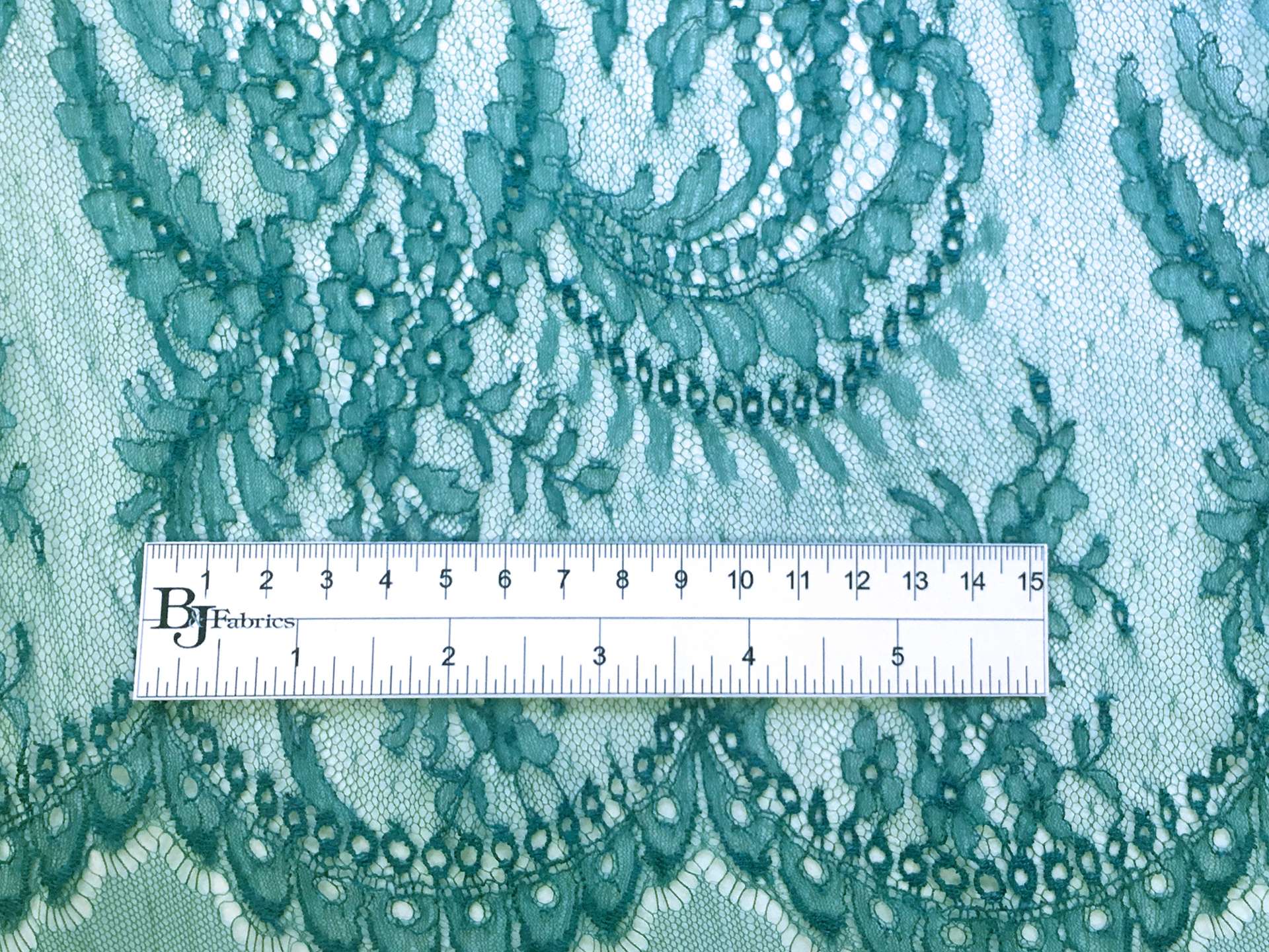 Chantilly Lace in Emerald