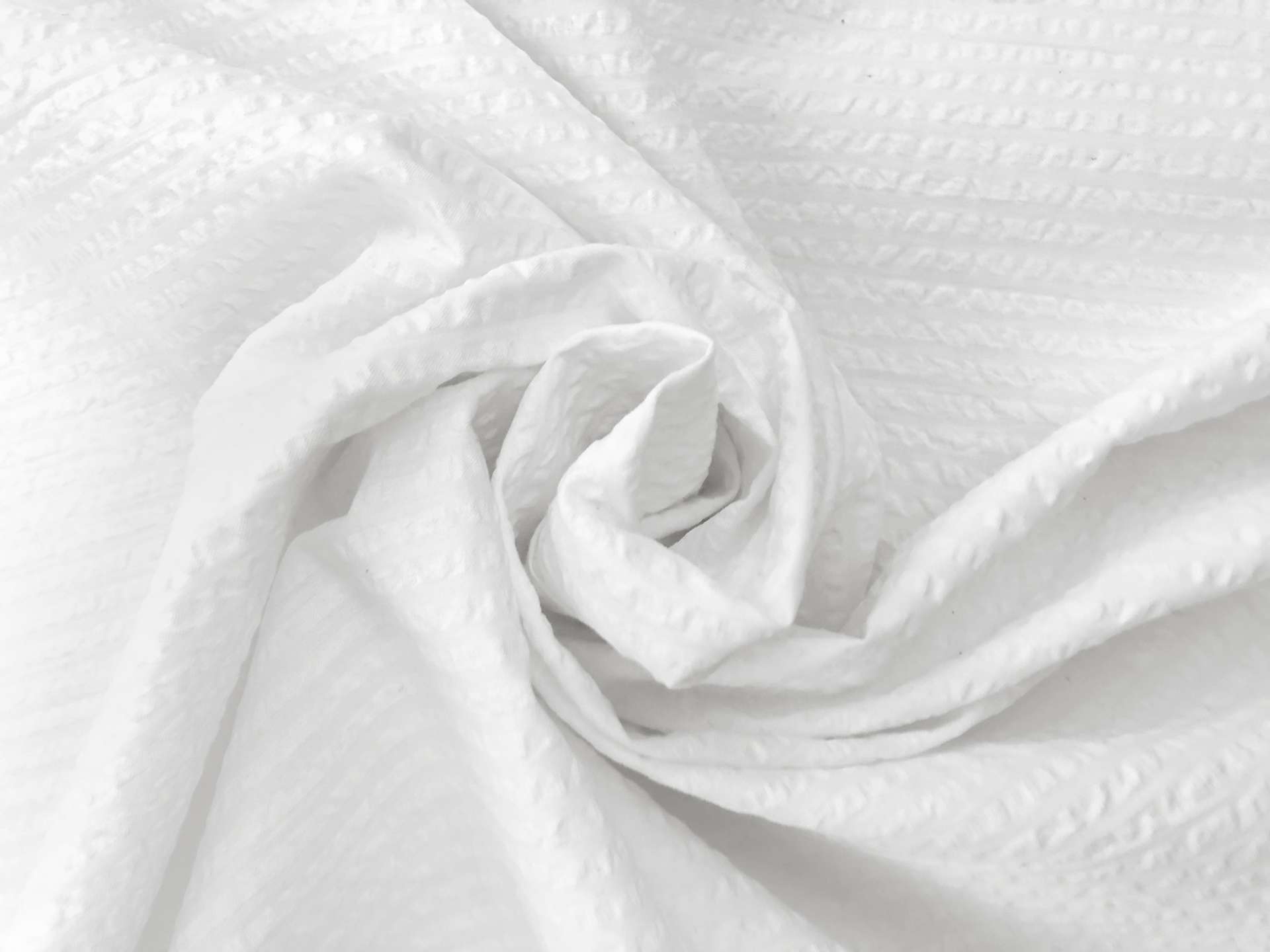 Cotton Seersucker in White 