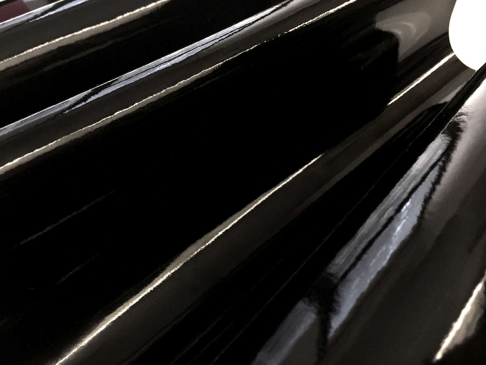 Fire Retardant Wetlook Vinyl in Black