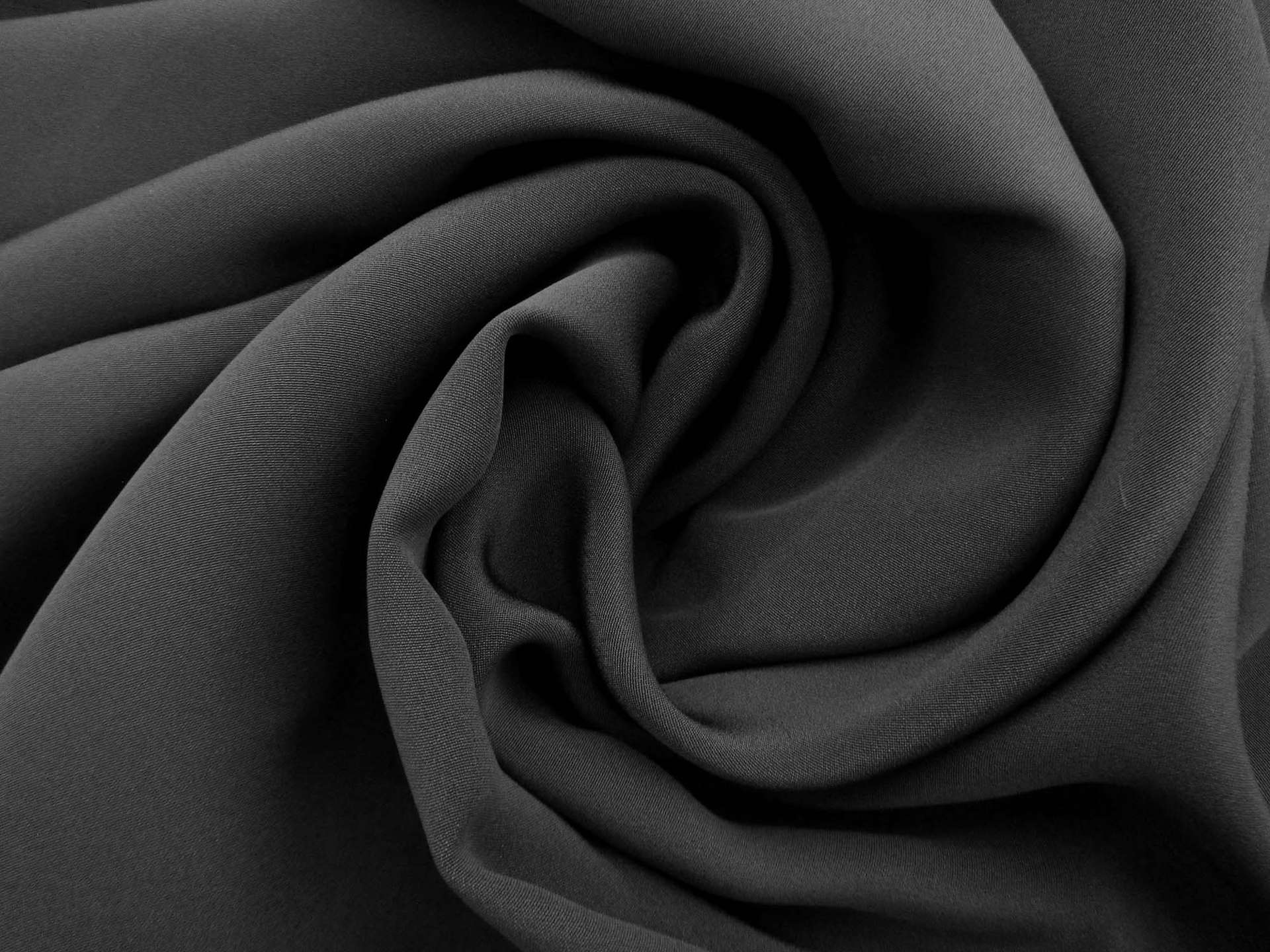 Silk 4-Ply Crepe in Black 