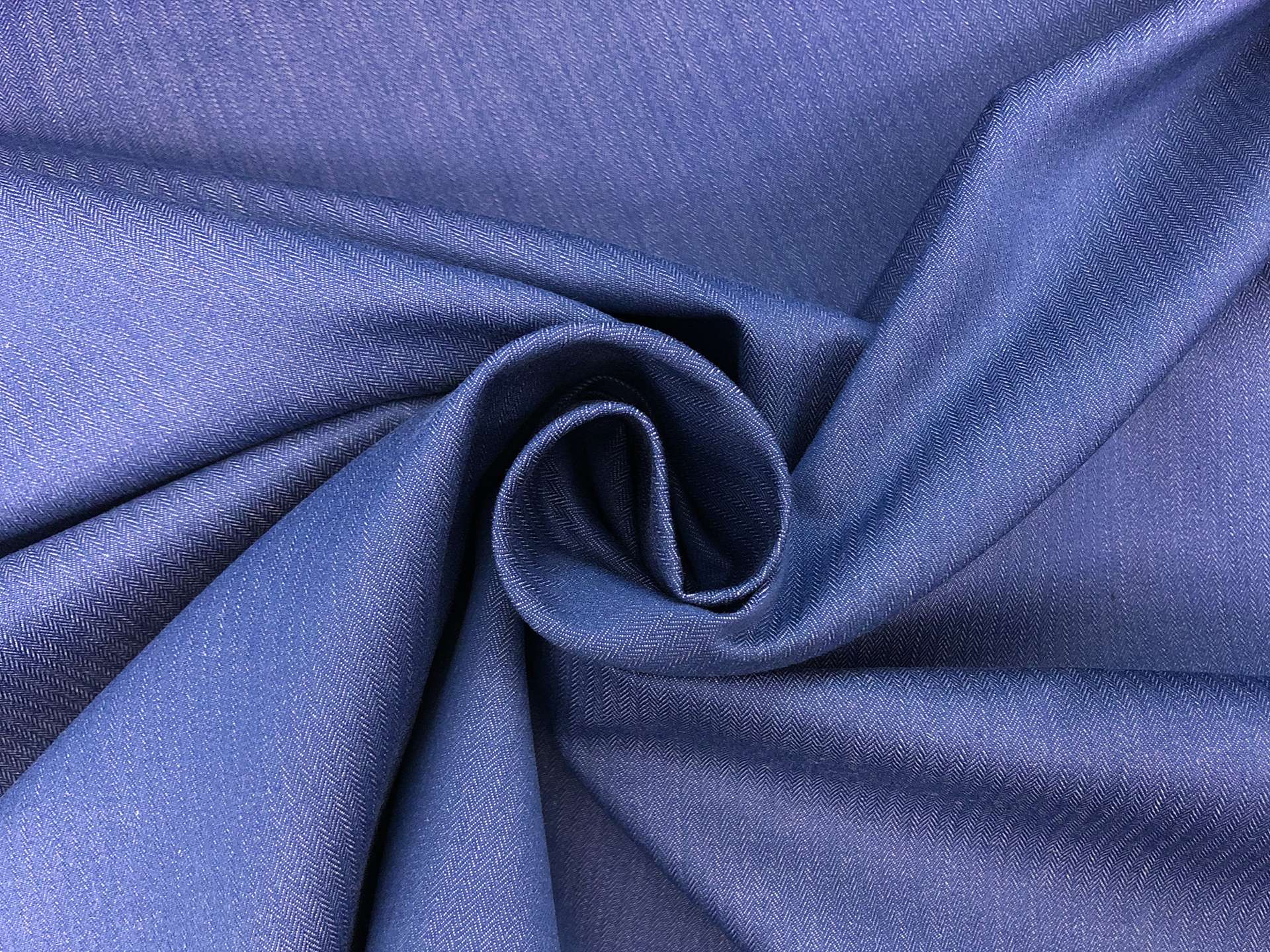 Extra Fine Double Twisted Twill in Cina Ottico