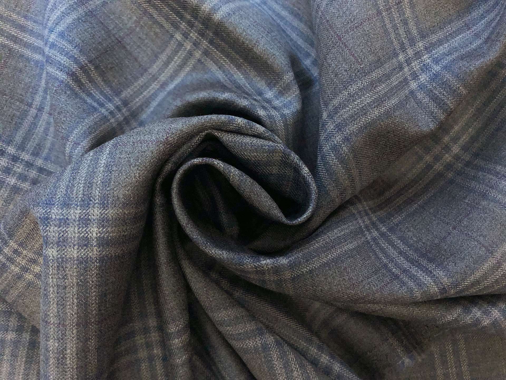 Italian Wool Super 130s Plaid in Grigio Chiaro