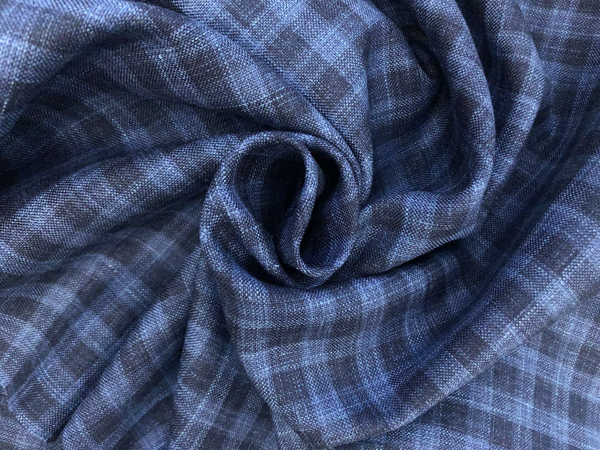Wool, Silk & Linen Check Suiting in Blue