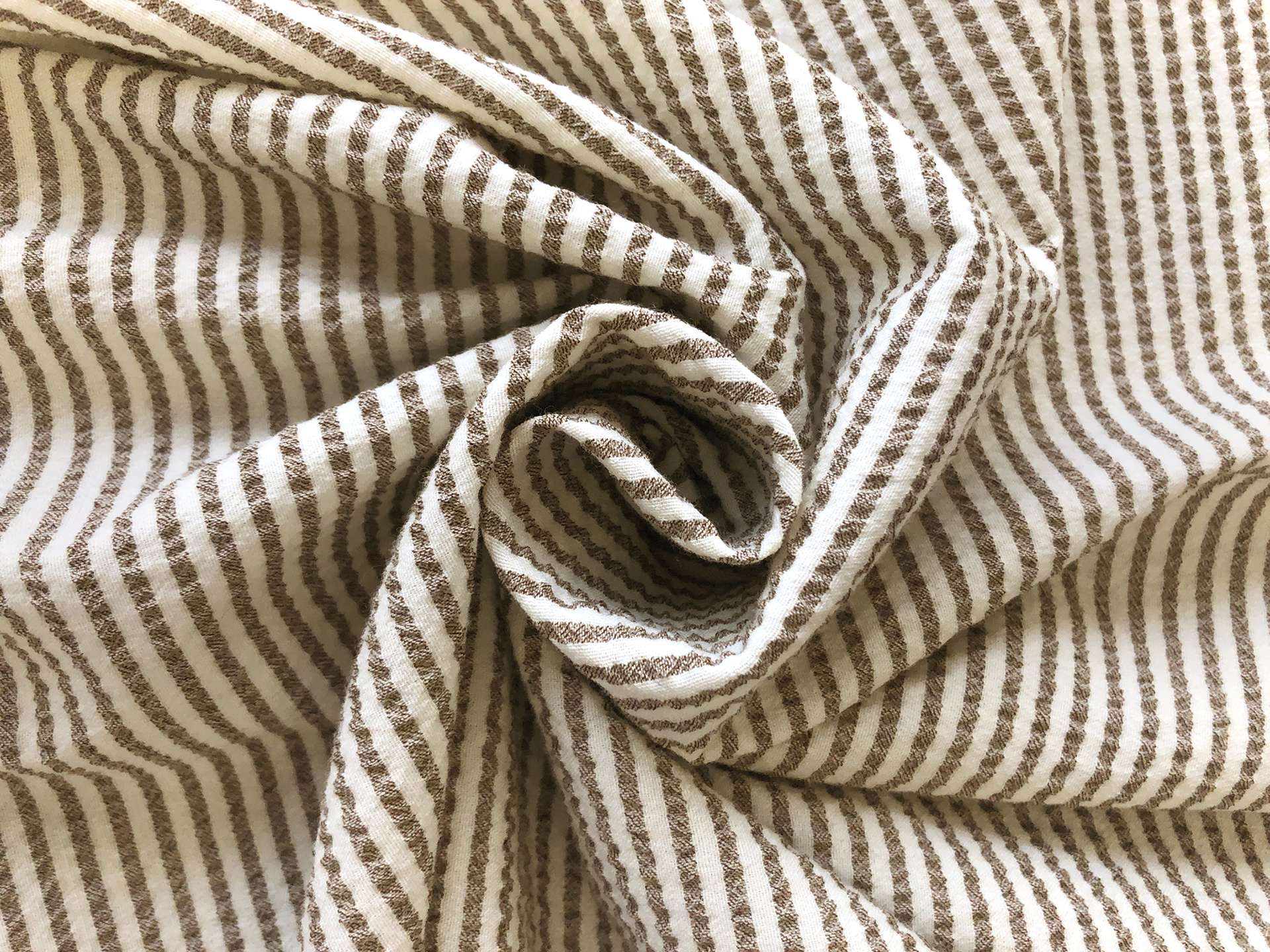Stretch Wool Seersucker Suiting in Ivory