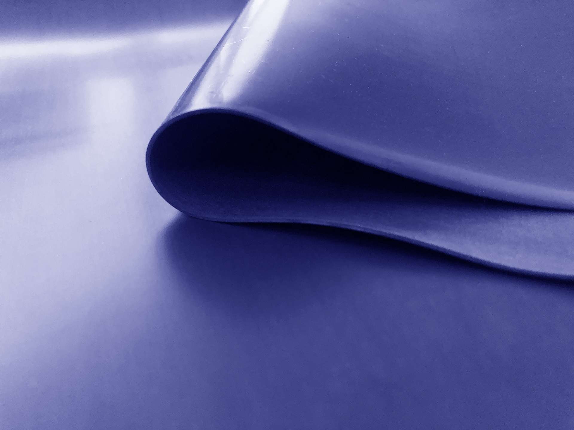 .65mm Rubber in Violet Blue