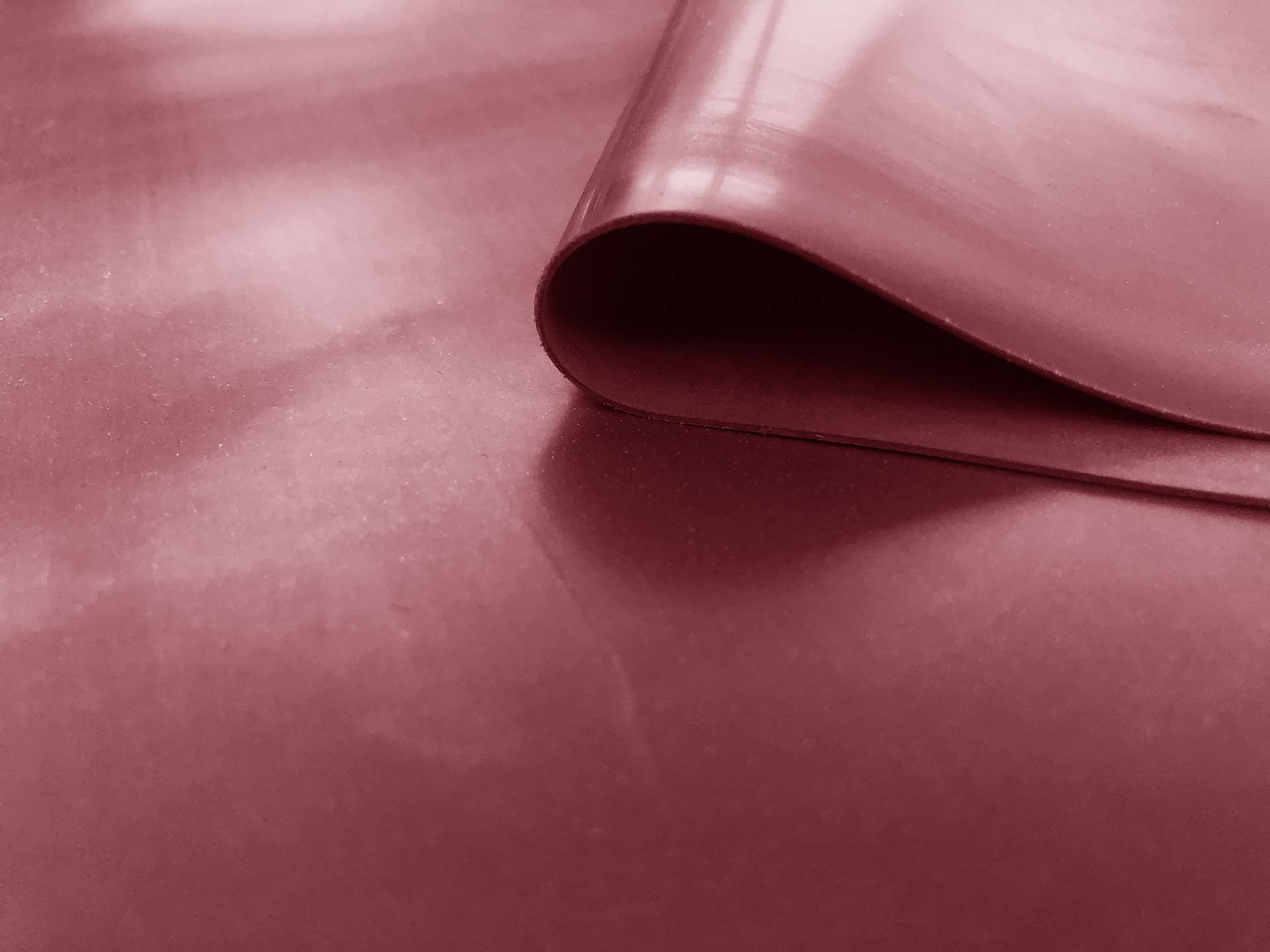 .65mm Rubber in Burgundy