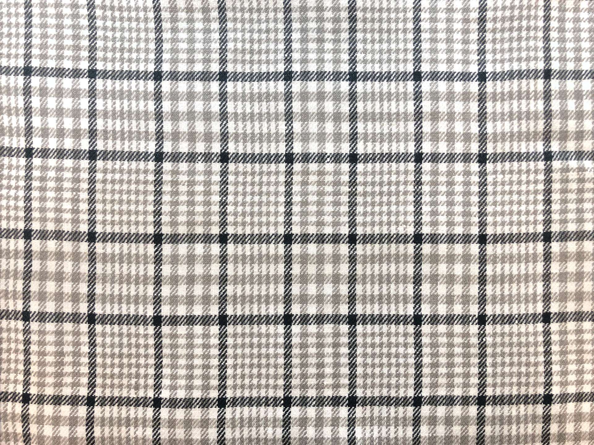 Washed Linen Houndstooth Plaid in Grey Black