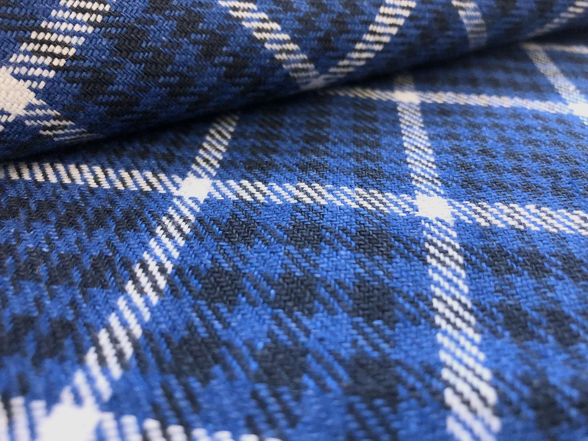 Washed Linen Houndstooth Plaid 
