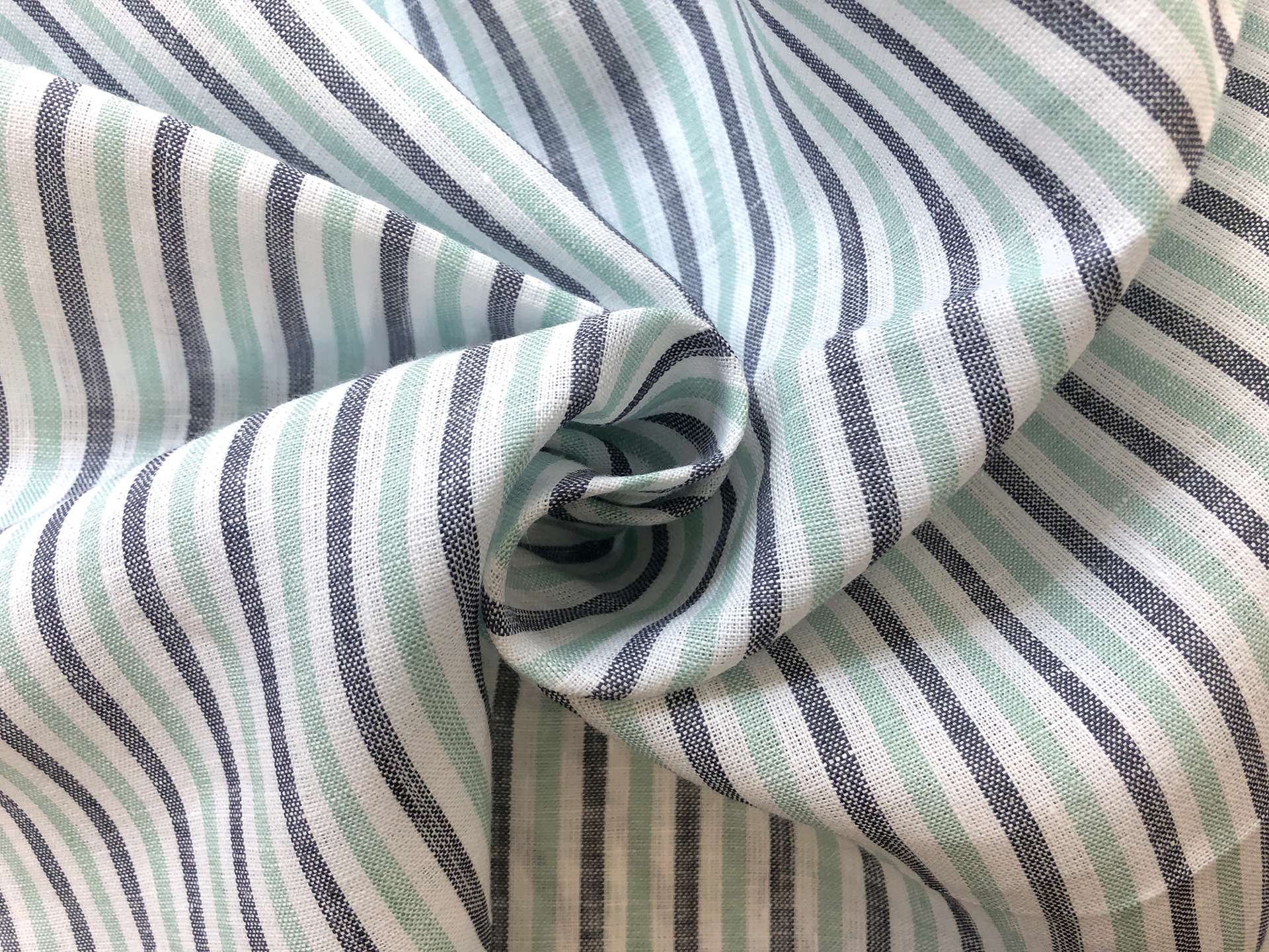 Sanforized Linen Stripe in Mint