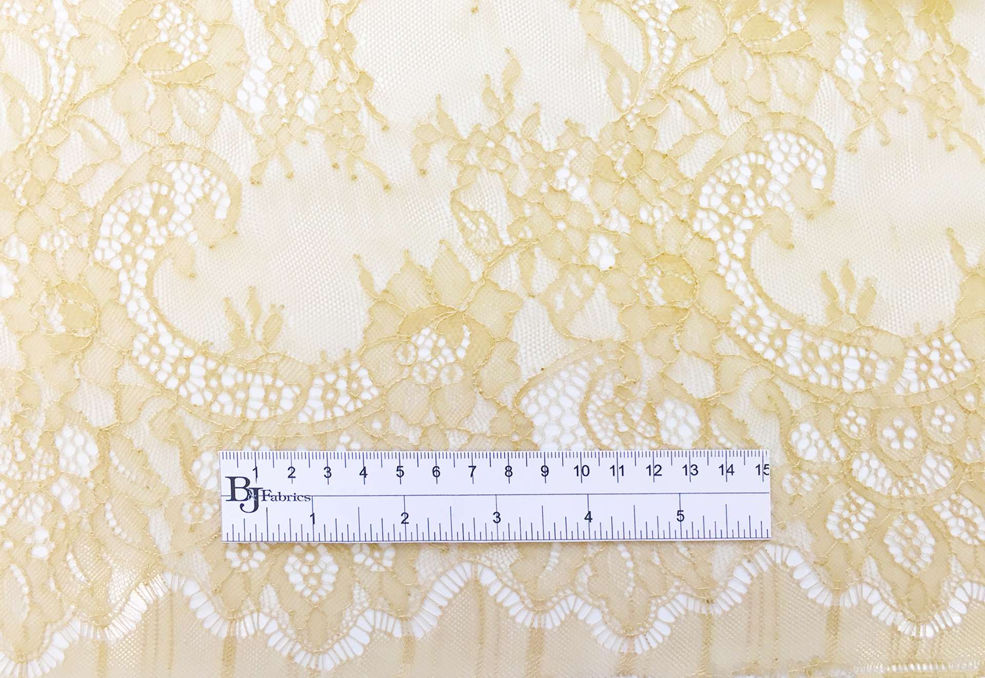 Chantilly Lace in Flax