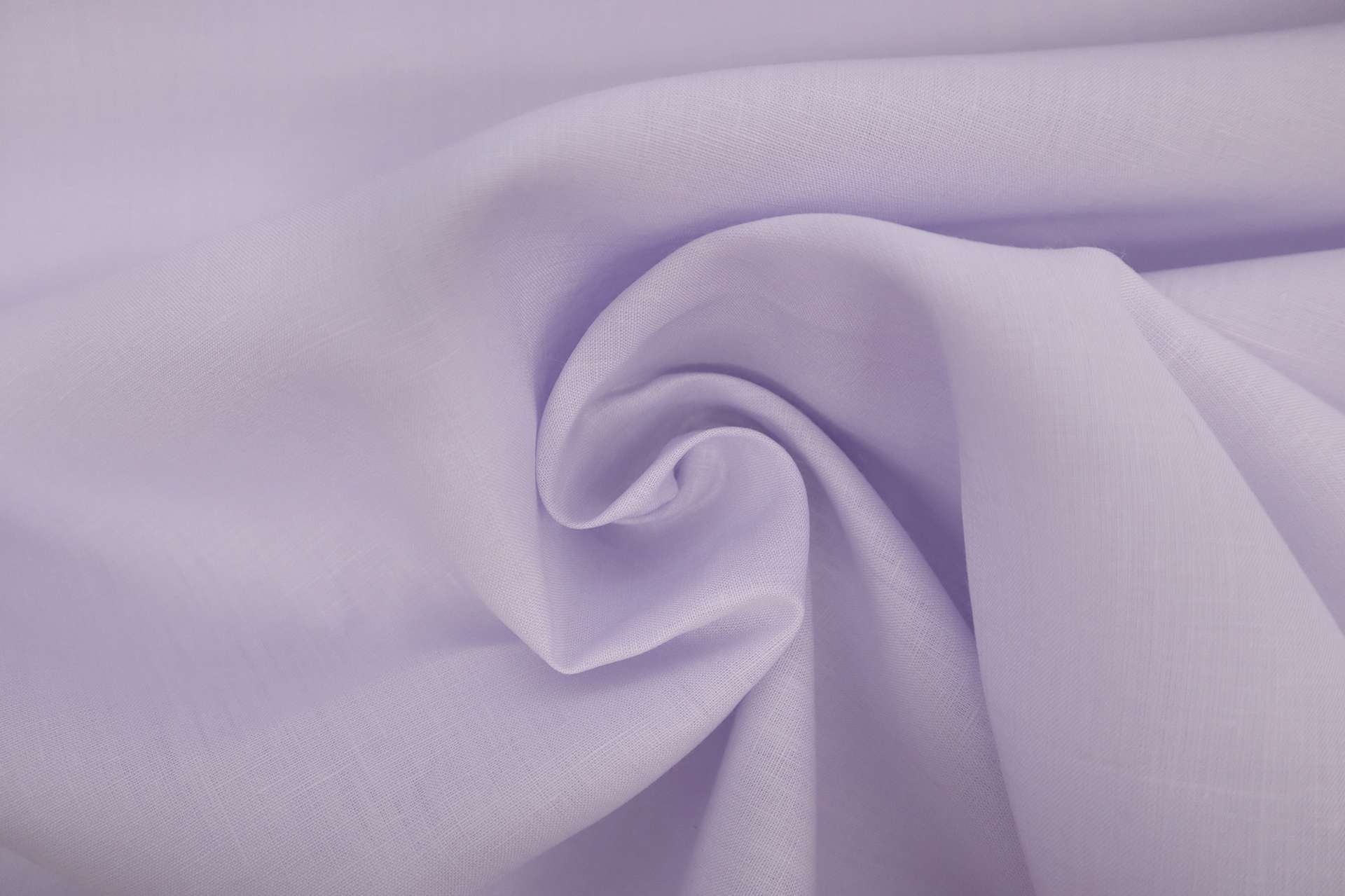 Irish Ultra Sanforized Handkerchief Linen in Lilac