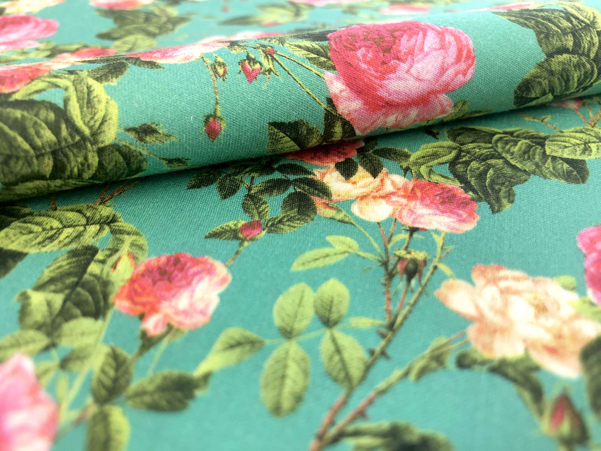 Cotton Sateen Lawn Roses Print