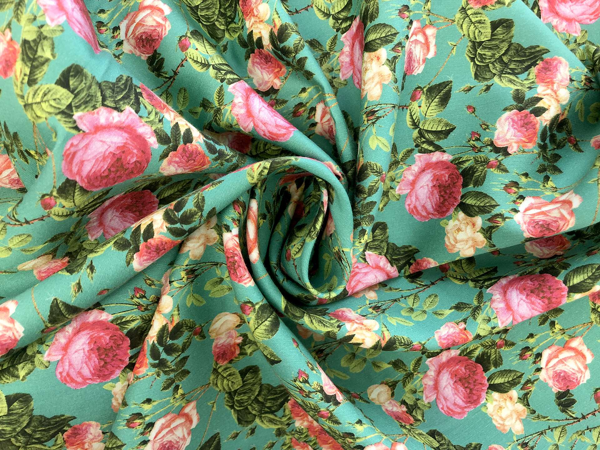 Cotton Sateen Lawn Roses Print