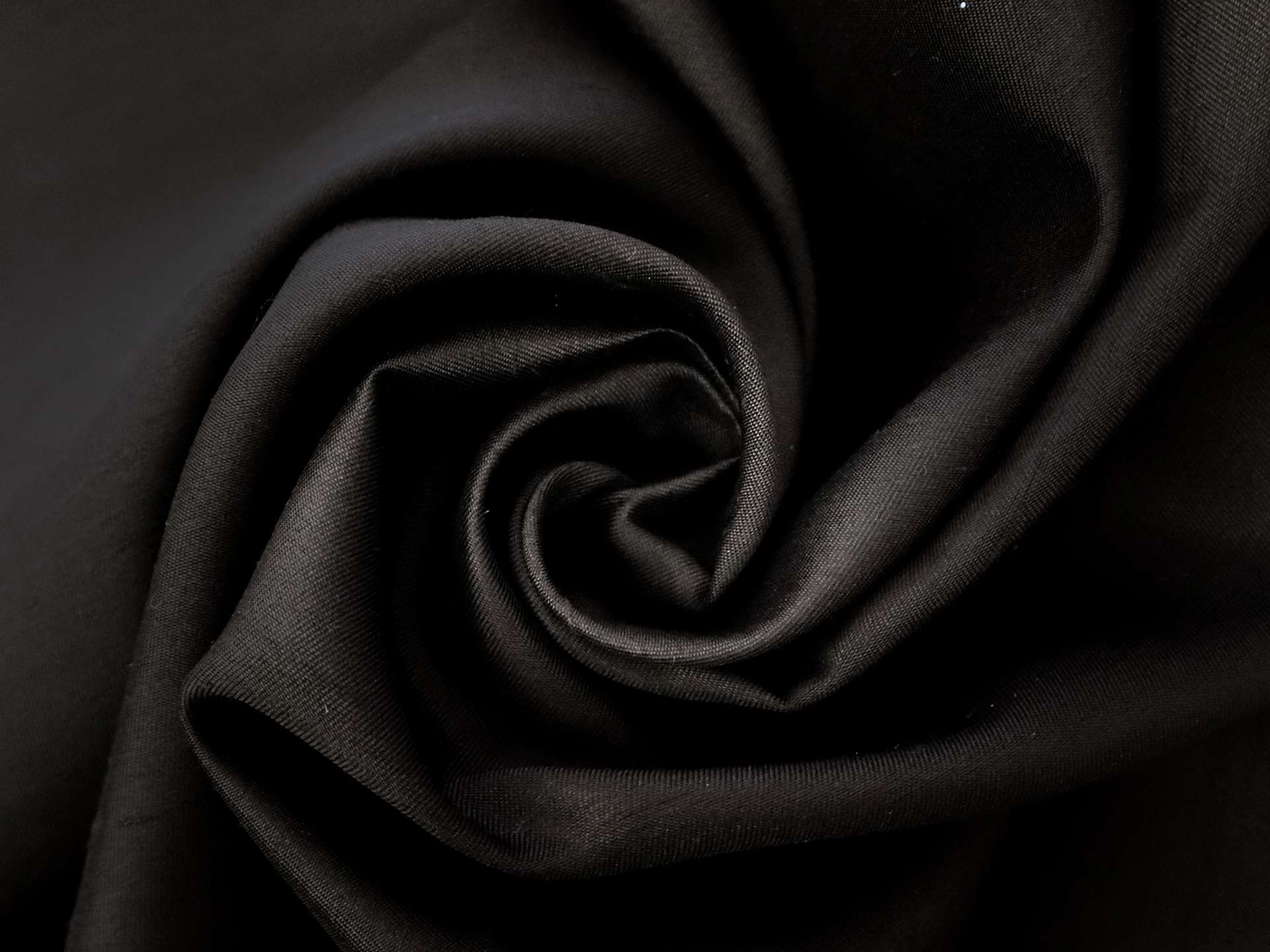 Calvin Klein Silk Shantung in Black