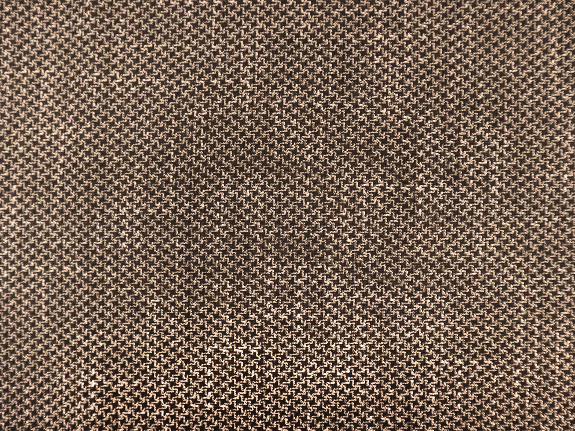 Bamboo Blend Petit Houndstooth Suiting in Espresso 