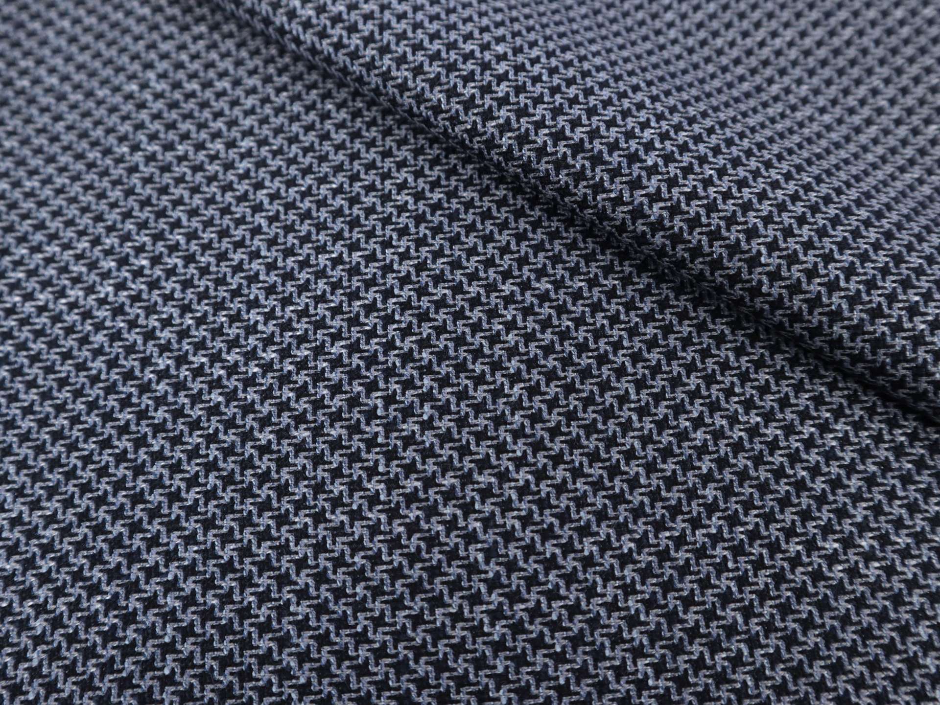 Bamboo Blend Petit Houndstooth Suiting in Blue