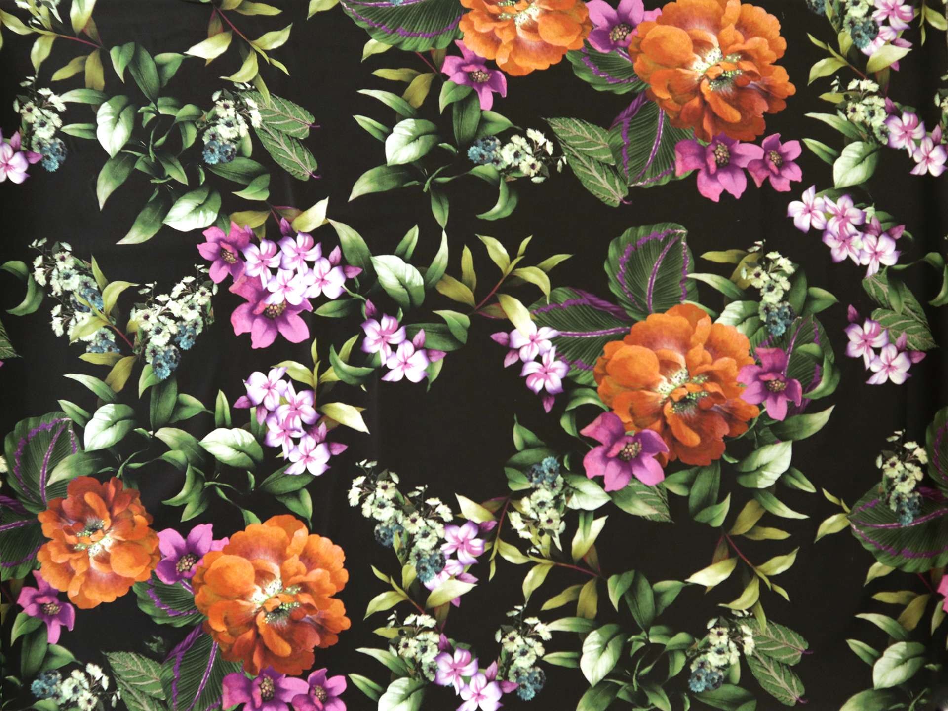 Cotton Sateen Lawn Large Floral Print 